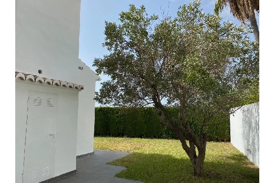 Villa in Moraira zu verkaufen, Zona de estar 283 m², Baujahr 2023, Klimaanlage, Terreno 897 m², 3 Schlafzimmer, 3 Badezimmer, Pool, ref.: AM-12030DA-36
