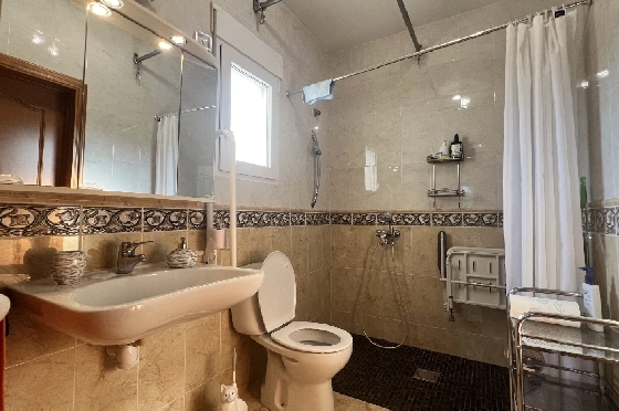 Villa in Els Poblets(Barranquets) zu verkaufen, Zona de estar 120 m², Baujahr 2004, Zustand gepflegt, + Zentralheizung, Klimaanlage, Terreno 402 m², 3 Schlafzimmer, 2 Badezimmer, Pool, ref.: JS-1325-16