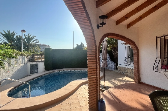 Villa in Els Poblets(Barranquets) zu verkaufen, Zona de estar 120 m², Baujahr 2004, Zustand gepflegt, + Zentralheizung, Klimaanlage, Terreno 402 m², 3 Schlafzimmer, 2 Badezimmer, Pool, ref.: JS-1325-3