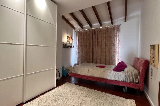 Stadthaus in Pego(Innenstadt) zu verkaufen, Zona de estar 690 m², Baujahr 1930, Zustand gepflegt, + Zentralheizung, Klimaanlage, Terreno 305 m², 6 Schlafzimmer, 5 Badezimmer, ref.: AS-1325-37