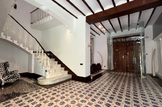 Stadthaus in Pego(Innenstadt) zu verkaufen, Zona de estar 690 m², Baujahr 1930, Zustand gepflegt, + Zentralheizung, Klimaanlage, Terreno 305 m², 6 Schlafzimmer, 5 Badezimmer, ref.: AS-1325-5