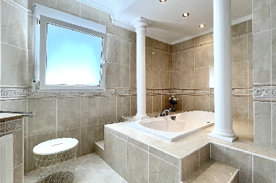 Villa in Els Poblets(Ptda. Revoltes) zu verkaufen, Zona de estar 234 m², Baujahr 2004, Zustand gepflegt, + Zentralheizung, Klimaanlage, Terreno 614 m², 4 Schlafzimmer, 3 Badezimmer, Pool, ref.: AS-1425-22