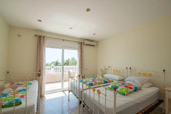 Villa in Moraira zu verkaufen, Zona de estar 466 m², Baujahr 2005, Klimaanlage, Terreno 2040 m², 5 Schlafzimmer, 5 Badezimmer, Pool, ref.: AM-12515DR-41