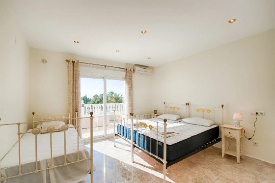 Villa in Moraira zu verkaufen, Zona de estar 466 m², Baujahr 2005, Klimaanlage, Terreno 2040 m², 5 Schlafzimmer, 5 Badezimmer, Pool, ref.: AM-12515DR-43