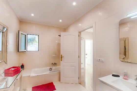 Villa in Moraira zu verkaufen, Zona de estar 466 m², Baujahr 2005, Klimaanlage, Terreno 2040 m², 5 Schlafzimmer, 5 Badezimmer, Pool, ref.: AM-12515DR-47