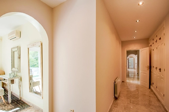 Villa in Moraira zu verkaufen, Zona de estar 466 m², Baujahr 2005, Klimaanlage, Terreno 2040 m², 5 Schlafzimmer, 5 Badezimmer, Pool, ref.: AM-12515DR-49