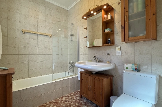 Villa in Pedreguer(Monte Solana) zu verkaufen, Zona de estar 87 m², Baujahr 1999, Zustand gepflegt, + Ofen, Klimaanlage, Terreno 426 m², 3 Schlafzimmer, 3 Badezimmer, Pool, ref.: AS-2425-12