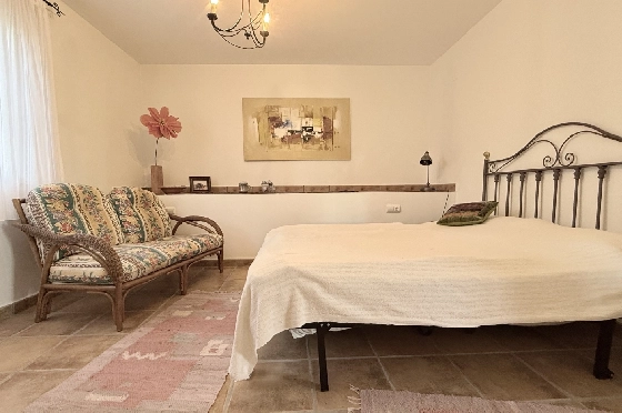 Villa in Pedreguer zu verkaufen, Zona de estar 130 m², Baujahr 2002, Zustand gepflegt, + KLIMA, Klimaanlage, Terreno 876 m², 3 Schlafzimmer, 2 Badezimmer, Pool, ref.: RG-1325-11
