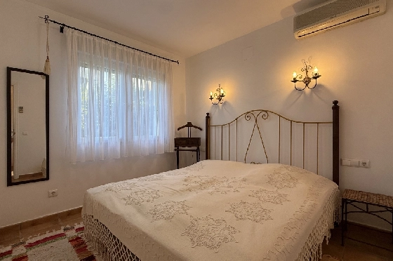 Villa in Pedreguer zu verkaufen, Zona de estar 130 m², Baujahr 2002, Zustand gepflegt, + KLIMA, Klimaanlage, Terreno 876 m², 3 Schlafzimmer, 2 Badezimmer, Pool, ref.: RG-1325-19
