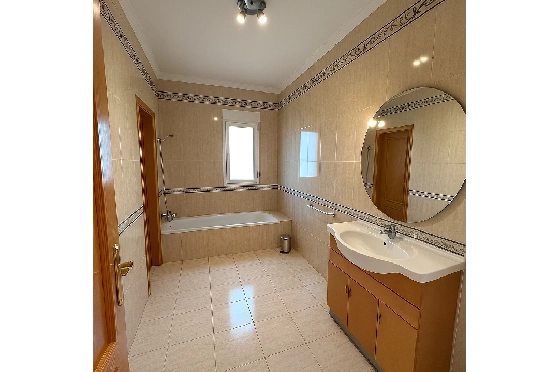 Villa in La Sella(La Sella) zu verkaufen, Zona de estar 379 m², Zustand gepflegt, + KLIMA, Klimaanlage, Terreno 1699 m², 4 Schlafzimmer, 4 Badezimmer, Pool, ref.: MG-0925-22