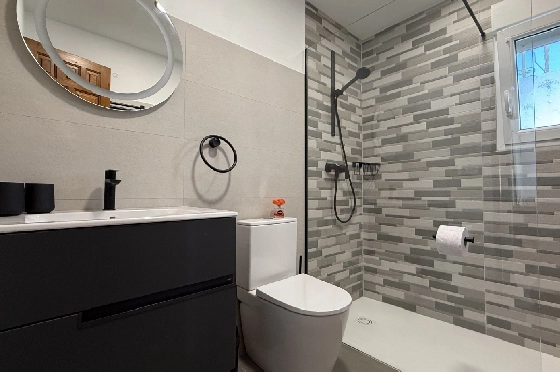 Villa in Els Poblets zur Ferienvermietung, Zona de estar 100 m², Baujahr 1983, Zustand gepflegt, + KLIMA, Klimaanlage, Terreno 353 m², 3 Schlafzimmer, 1 Badezimmer, Pool, ref.: T-0325-10