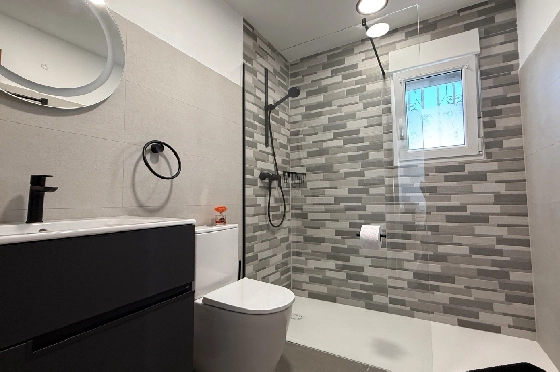 Villa in Els Poblets zur Ferienvermietung, Zona de estar 100 m², Baujahr 1983, Zustand gepflegt, + KLIMA, Klimaanlage, Terreno 353 m², 3 Schlafzimmer, 1 Badezimmer, Pool, ref.: T-0325-11