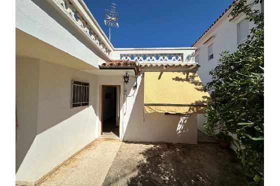 Villa in Denia zu verkaufen, Zona de estar 220 m², Baujahr 1983, Klimaanlage, Terreno 2233 m², 6 Schlafzimmer, 2 Badezimmer, Pool, ref.: O-V95814-16