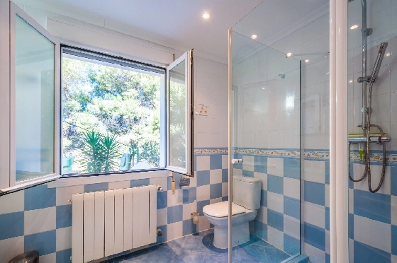 Villa in Benissa zu verkaufen, Zona de estar 216 m², Baujahr 2004, Klimaanlage, Terreno 935 m², 4 Schlafzimmer, 4 Badezimmer, Pool, ref.: AM-12600DR-12