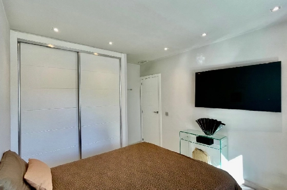 Villa in Orba(Valley) zu verkaufen, Zona de estar 164 m², Baujahr 2020, + KLIMA, Klimaanlage, Terreno 805 m², 3 Schlafzimmer, 2 Badezimmer, Pool, ref.: PV-141-02042P-49