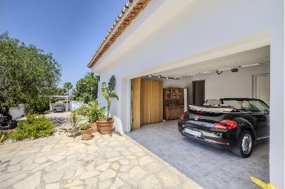 Villa in Denia zu verkaufen, Zona de estar 324 m², Baujahr 1993, Zustand modernisiert, + Fussbodenheizung, Klimaanlage, Terreno 1888 m², 4 Schlafzimmer, 2 Badezimmer, Pool, ref.: BC-7771-23