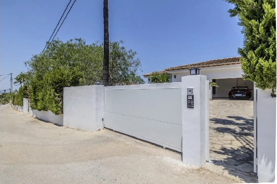 Villa in Denia zu verkaufen, Zona de estar 324 m², Baujahr 1993, Zustand modernisiert, + Fussbodenheizung, Klimaanlage, Terreno 1888 m², 4 Schlafzimmer, 2 Badezimmer, Pool, ref.: BC-7771-24