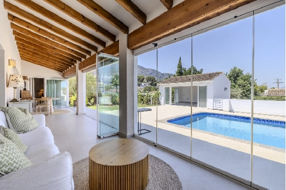 Villa in Denia zu verkaufen, Zona de estar 324 m², Baujahr 1993, Zustand modernisiert, + Fussbodenheizung, Klimaanlage, Terreno 1888 m², 4 Schlafzimmer, 2 Badezimmer, Pool, ref.: BC-7771-27