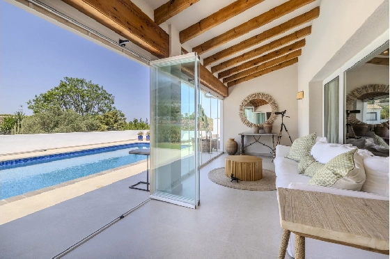 Villa in Denia zu verkaufen, Zona de estar 324 m², Baujahr 1993, Zustand modernisiert, + Fussbodenheizung, Klimaanlage, Terreno 1888 m², 4 Schlafzimmer, 2 Badezimmer, Pool, ref.: BC-7771-29