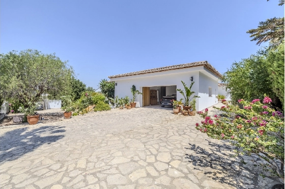 Villa in Denia zu verkaufen, Zona de estar 324 m², Baujahr 1993, Zustand modernisiert, + Fussbodenheizung, Klimaanlage, Terreno 1888 m², 4 Schlafzimmer, 2 Badezimmer, Pool, ref.: BC-7771-31