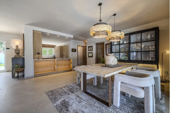 Villa in Denia zu verkaufen, Zona de estar 324 m², Baujahr 1993, Zustand modernisiert, + Fussbodenheizung, Klimaanlage, Terreno 1888 m², 4 Schlafzimmer, 2 Badezimmer, Pool, ref.: BC-7771-33