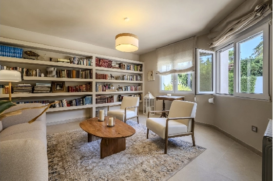Villa in Denia zu verkaufen, Zona de estar 324 m², Baujahr 1993, Zustand modernisiert, + Fussbodenheizung, Klimaanlage, Terreno 1888 m², 4 Schlafzimmer, 2 Badezimmer, Pool, ref.: BC-7771-50