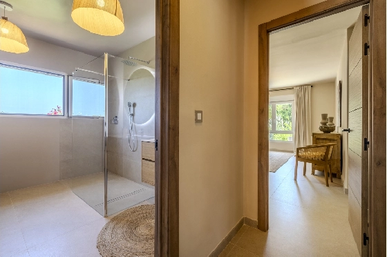 Villa in Denia zu verkaufen, Zona de estar 324 m², Baujahr 1993, Zustand modernisiert, + Fussbodenheizung, Klimaanlage, Terreno 1888 m², 4 Schlafzimmer, 2 Badezimmer, Pool, ref.: BC-7771-55