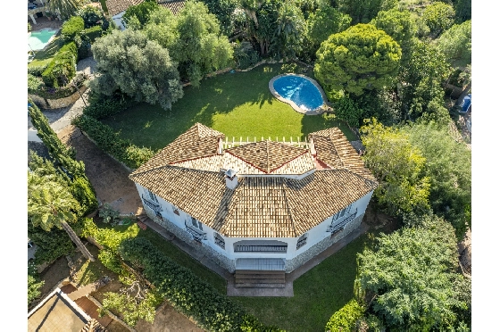 Villa in Denia zu verkaufen, Zona de estar 267 m², Baujahr 1993, Zustand gepflegt, + Zentralheizung, Terreno 1085 m², 4 Schlafzimmer, 3 Badezimmer, Pool, ref.: BC-7785-1