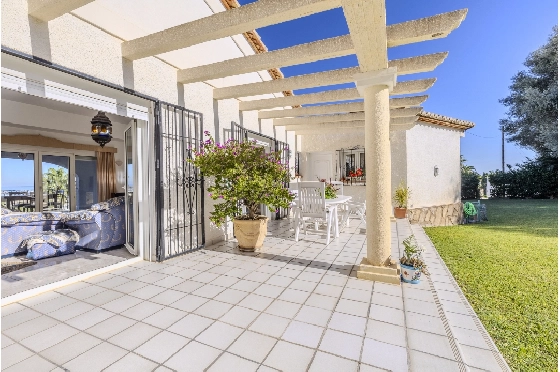 Villa in Denia zu verkaufen, Zona de estar 267 m², Baujahr 1993, Zustand gepflegt, + Zentralheizung, Terreno 1085 m², 4 Schlafzimmer, 3 Badezimmer, Pool, ref.: BC-7785-12