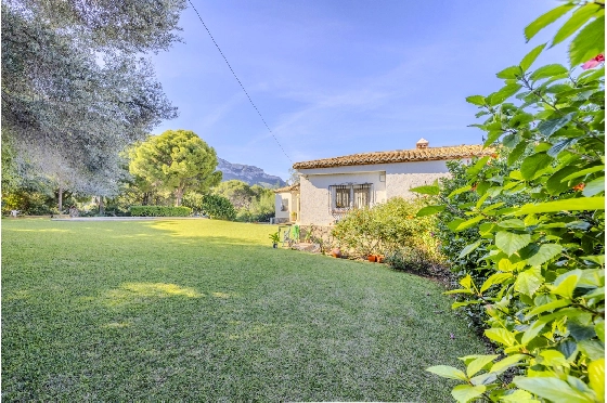Villa in Denia zu verkaufen, Zona de estar 267 m², Baujahr 1993, Zustand gepflegt, + Zentralheizung, Terreno 1085 m², 4 Schlafzimmer, 3 Badezimmer, Pool, ref.: BC-7785-13
