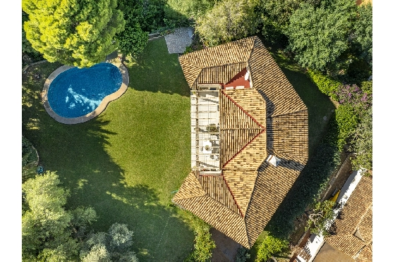 Villa in Denia zu verkaufen, Zona de estar 267 m², Baujahr 1993, Zustand gepflegt, + Zentralheizung, Terreno 1085 m², 4 Schlafzimmer, 3 Badezimmer, Pool, ref.: BC-7785-2