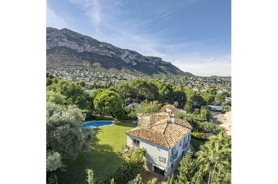 Villa in Denia zu verkaufen, Zona de estar 267 m², Baujahr 1993, Zustand gepflegt, + Zentralheizung, Terreno 1085 m², 4 Schlafzimmer, 3 Badezimmer, Pool, ref.: BC-7785-3