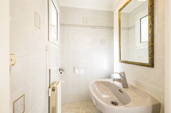 Villa in Denia zu verkaufen, Zona de estar 267 m², Baujahr 1993, Zustand gepflegt, + Zentralheizung, Terreno 1085 m², 4 Schlafzimmer, 3 Badezimmer, Pool, ref.: BC-7785-43