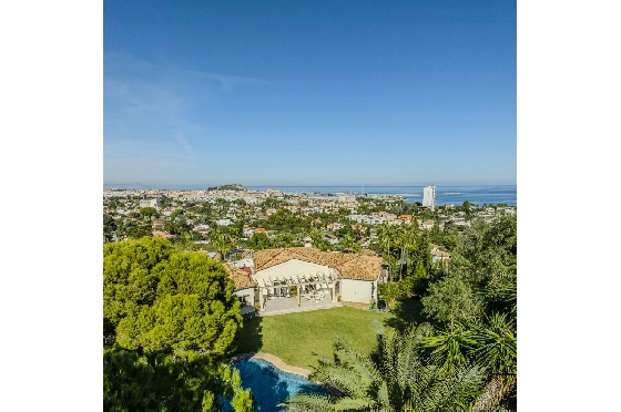 Villa in Denia zu verkaufen, Zona de estar 267 m², Baujahr 1993, Zustand gepflegt, + Zentralheizung, Terreno 1085 m², 4 Schlafzimmer, 3 Badezimmer, Pool, ref.: BC-7785-51