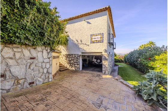Villa in Denia zu verkaufen, Zona de estar 267 m², Baujahr 1993, Zustand gepflegt, + Zentralheizung, Terreno 1085 m², 4 Schlafzimmer, 3 Badezimmer, Pool, ref.: BC-7785-52