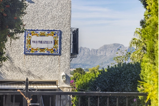 Villa in Denia zu verkaufen, Zona de estar 267 m², Baujahr 1993, Zustand gepflegt, + Zentralheizung, Terreno 1085 m², 4 Schlafzimmer, 3 Badezimmer, Pool, ref.: BC-7785-53