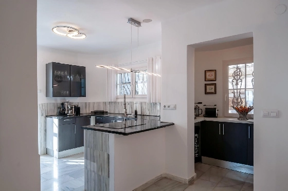 Villa in Calpe(Canuta) zu verkaufen, Zona de estar 187 m², Klimaanlage, 4 Schlafzimmer, 3 Badezimmer, Pool, ref.: COB-3547-10535-13