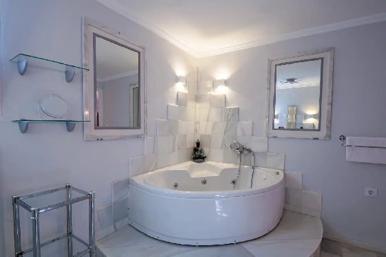 Villa in Calpe(Canuta) zu verkaufen, Zona de estar 187 m², Klimaanlage, 4 Schlafzimmer, 3 Badezimmer, Pool, ref.: COB-3547-10535-32