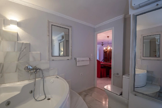 Villa in Calpe(Canuta) zu verkaufen, Zona de estar 187 m², Klimaanlage, 4 Schlafzimmer, 3 Badezimmer, Pool, ref.: COB-3547-10535-33