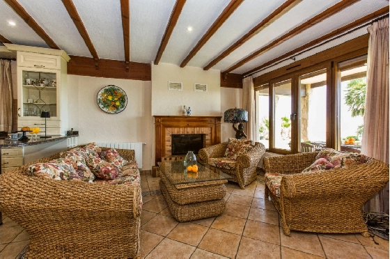 Villa in Denia zu verkaufen, Zona de estar 266 m², Klimaanlage, Terreno 1254 m², 5 Schlafzimmer, 3 Badezimmer, Pool, ref.: VI-CHA2550-25