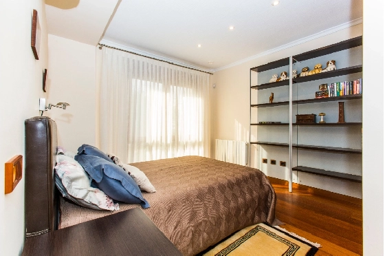 Villa in Denia zu verkaufen, Zona de estar 266 m², Klimaanlage, Terreno 1254 m², 5 Schlafzimmer, 3 Badezimmer, Pool, ref.: VI-CHA2550-42