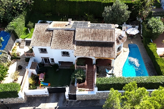 Villa in Javea zu verkaufen, Zona de estar 166 m², Klimaanlage, Terreno 608 m², 3 Schlafzimmer, 3 Badezimmer, Pool, ref.: AVS-57474-1
