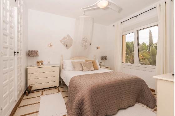Villa in Javea zu verkaufen, Zona de estar 246 m², Klimaanlage, Terreno 1125 m², 4 Schlafzimmer, 4 Badezimmer, Pool, ref.: AVS-57244-15