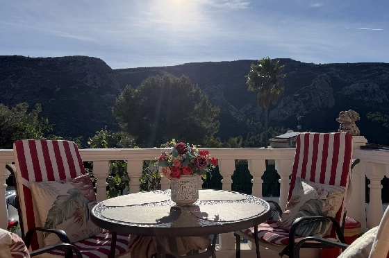 Villa in Pedreguer zu verkaufen, Zona de estar 61 m², Baujahr 2014, Zustand gepflegt, + KLIMA, Klimaanlage, Terreno 385 m², 2 Schlafzimmer, 1 Badezimmer, Pool, ref.: RG-0126-10