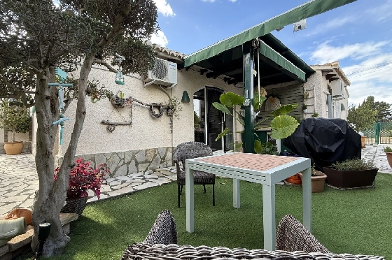 Villa in Els Poblets zu verkaufen, Zona de estar 105 m², Baujahr 1990, + Zentralheizung, Klimaanlage, Terreno 536 m², 2 Schlafzimmer, 2 Badezimmer, Pool, ref.: JS-0326-20