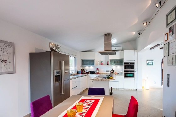 Villa in Moraira zu verkaufen, Zona de estar 270 m², Klimaanlage, Terreno 897 m², 3 Schlafzimmer, 3 Badezimmer, Pool, ref.: AM-12629DR-13