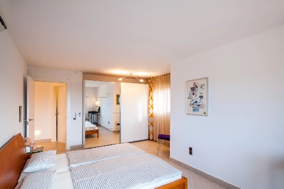 Villa in Moraira zu verkaufen, Zona de estar 270 m², Klimaanlage, Terreno 897 m², 3 Schlafzimmer, 3 Badezimmer, Pool, ref.: AM-12629DR-17