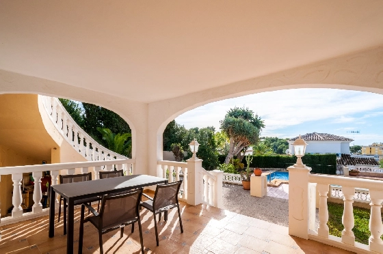 Villa in Moraira zu verkaufen, Zona de estar 270 m², Klimaanlage, Terreno 897 m², 3 Schlafzimmer, 3 Badezimmer, Pool, ref.: AM-12629DR-29