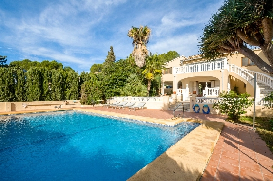 Villa in Moraira zu verkaufen, Zona de estar 270 m², Klimaanlage, Terreno 897 m², 3 Schlafzimmer, 3 Badezimmer, Pool, ref.: AM-12629DR-32