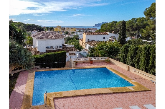 Villa in Moraira zu verkaufen, Zona de estar 270 m², Klimaanlage, Terreno 897 m², 3 Schlafzimmer, 3 Badezimmer, Pool, ref.: AM-12629DR-40